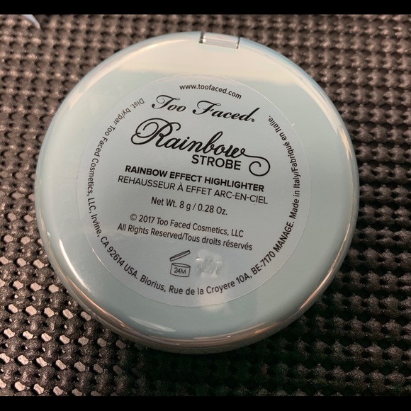 Too Faced Rainbow Strobe Highlighter - Picture 4 of 4